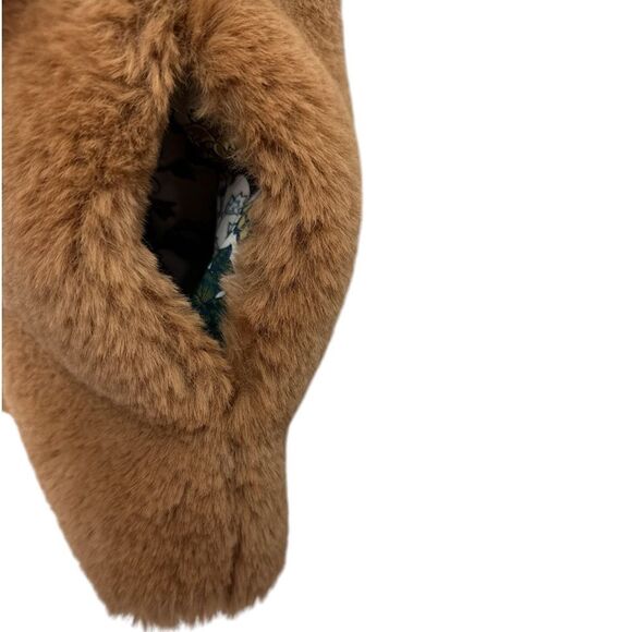 ZARA‎ FAUX FUR Front Buckle Vest, GIRLS SIZE 9-10 - Picture 10 of 11